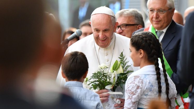 ĐTC: Đừng thế tục hoá đức tin, Giáo Hội là ngôi nhà của Lòng Thương Xót 