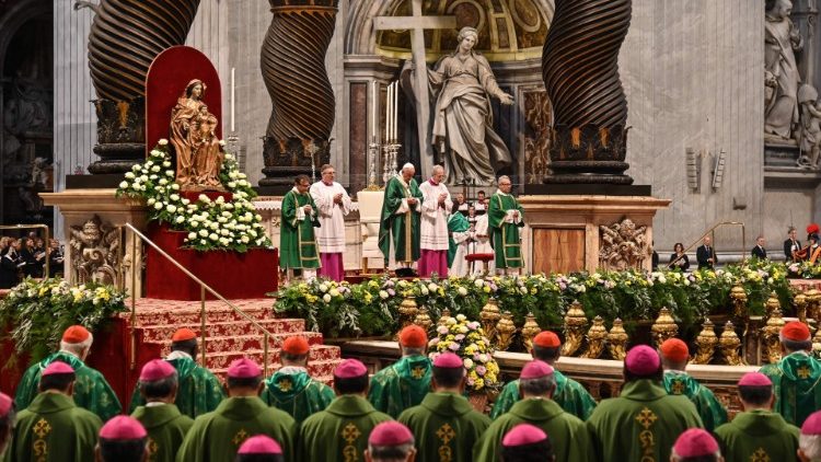 ĐTC Phanxicô: Mỗi chúng ta đều có một chút biệt phái và một chút như người thu thuế 