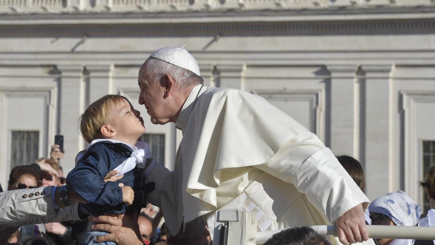 ĐTC Phanxicô: Đức tin biến đổi tôi thành bạn hay thù địch với người khác? 