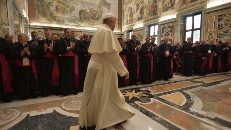 ĐTC tiếp các tham dự viên khóa học về luật nhân đạo quốc tế dành cho các tuyên úy quân đội 