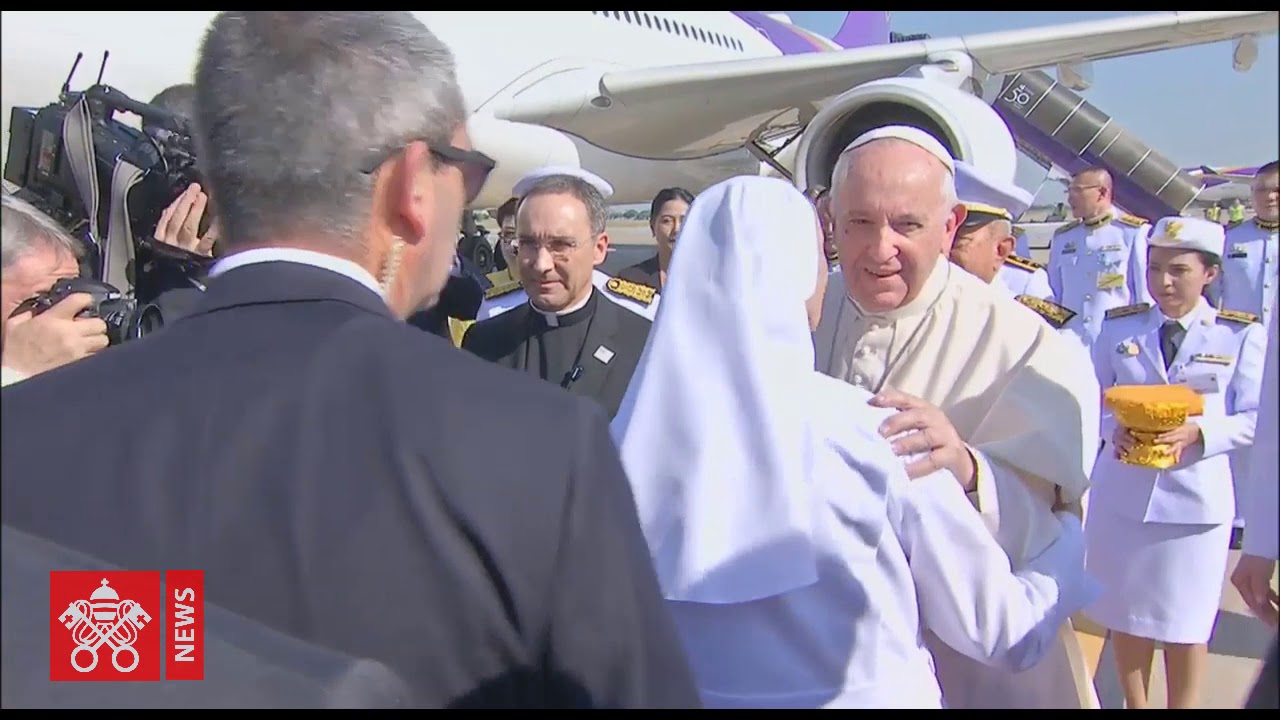 ĐTC tạm biệt Thái Lan - kết thúc chuyến tông du 3 ngày 