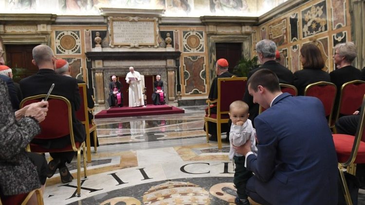 ĐTC tiếp Hội nghị của Bộ Giáo dân, Gia đình và Sự sống 