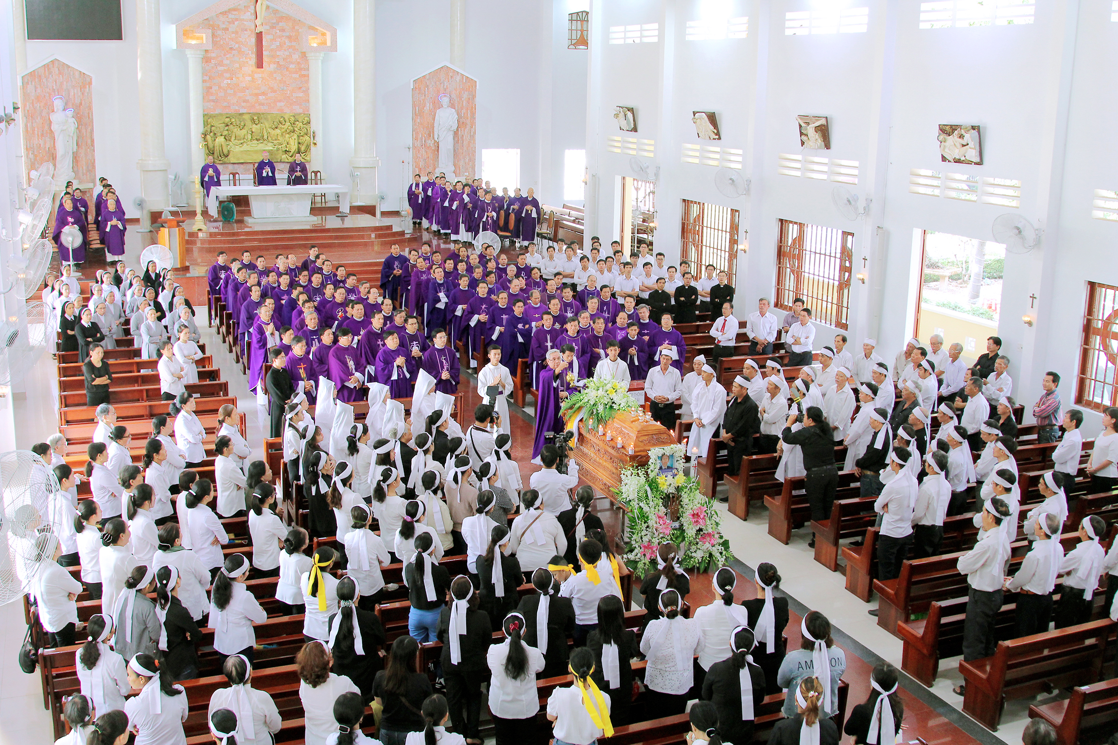 Gx. Long Tâm: Thánh lễ an táng Ông Cố Giuse Vũ Văn Đoán
