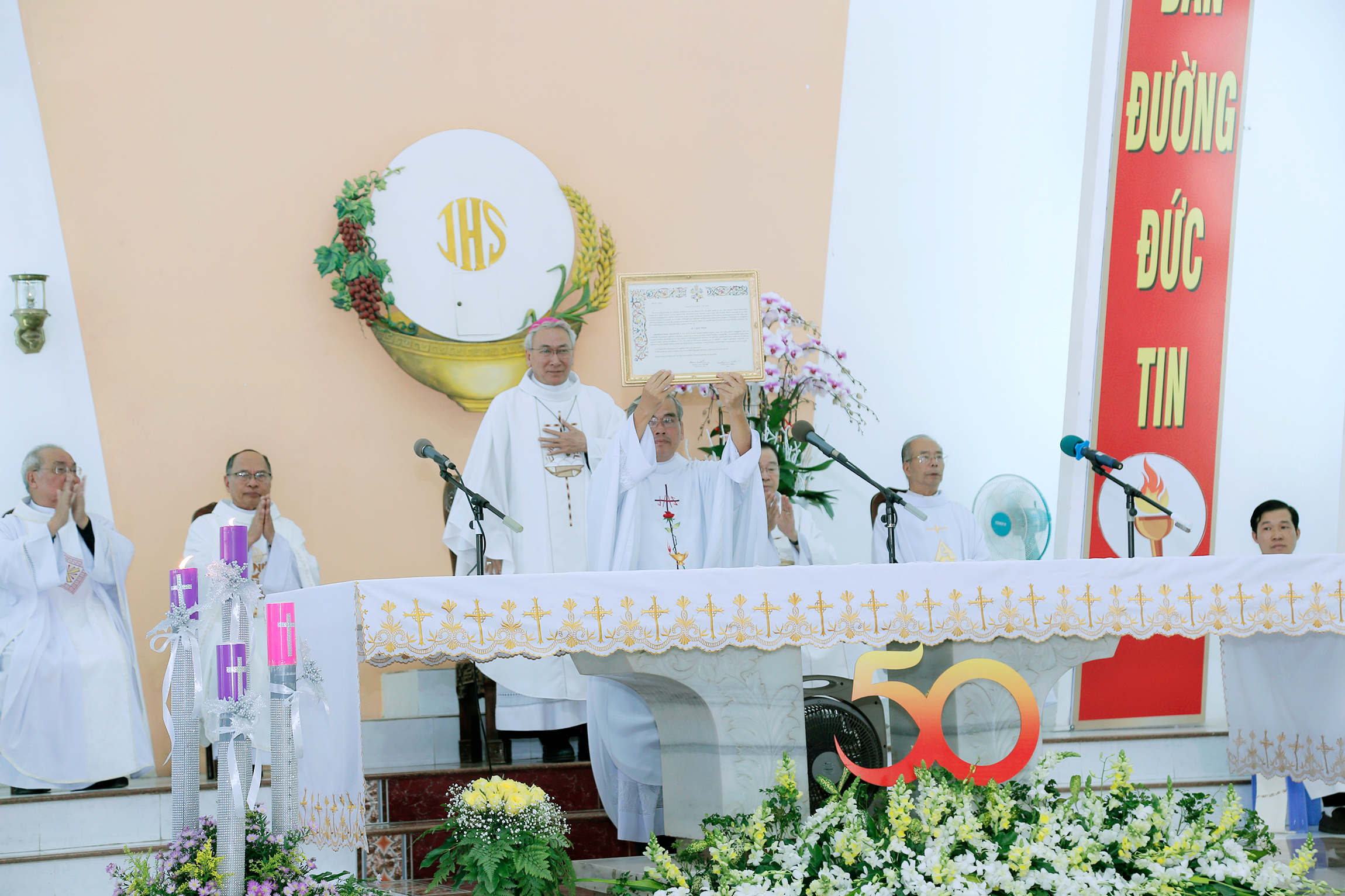 Gx. Tân Châu: Khai mạc Năm Thánh mừng 50 năm thành lập giáo xứ