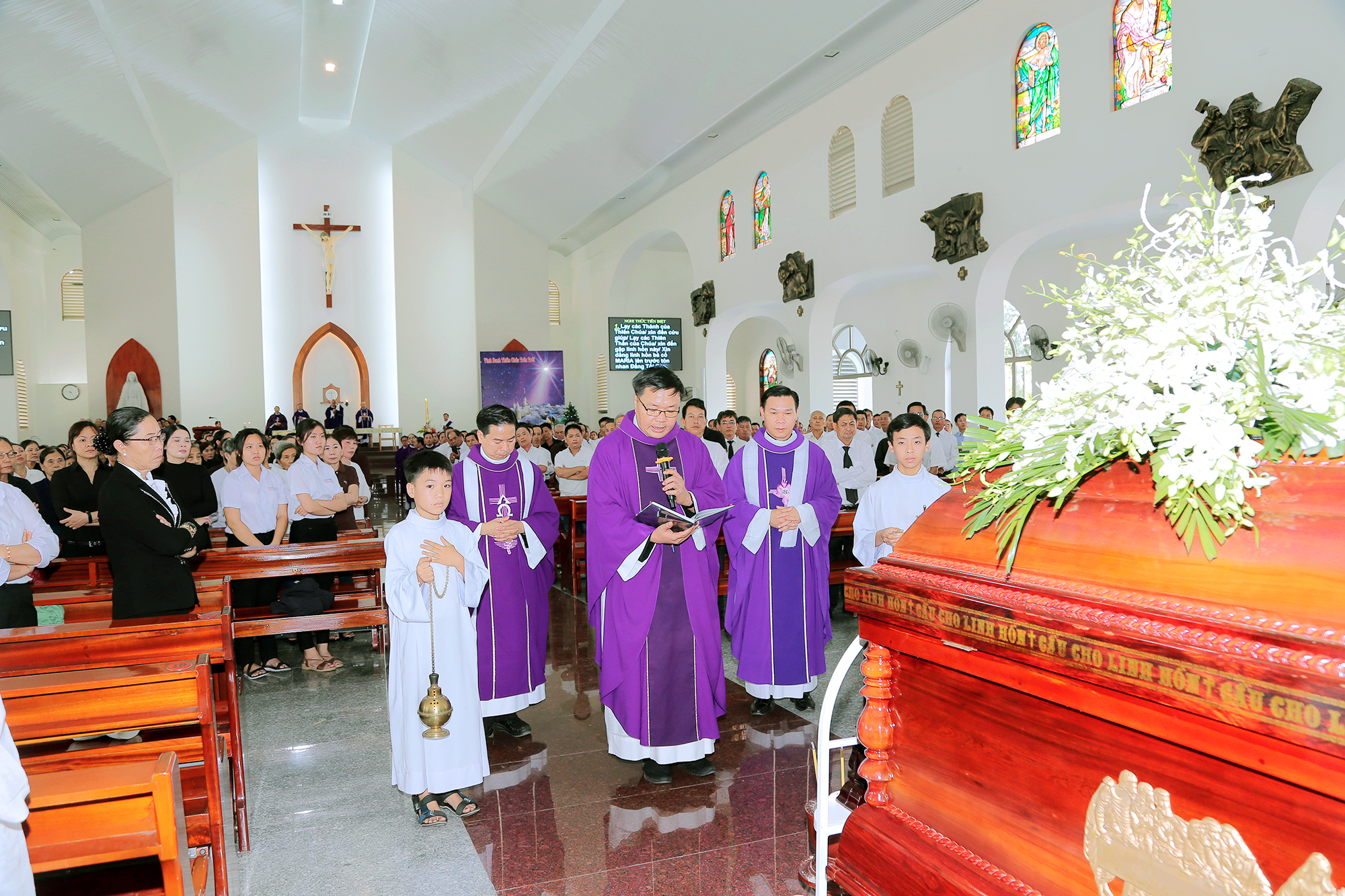 Gx. Phước Lâm: Thánh lễ an táng Bà cố Maria Nguyễn Thị Thi – Thân mẫu Lm. Gioan Vũ Minh Vương