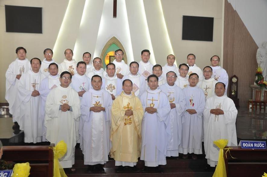 Tin Ảnh: Gx. Vinh Trung: Thánh lễ tạ ơn mừng tân linh mục Micae Nguyễn Thái Phiên
