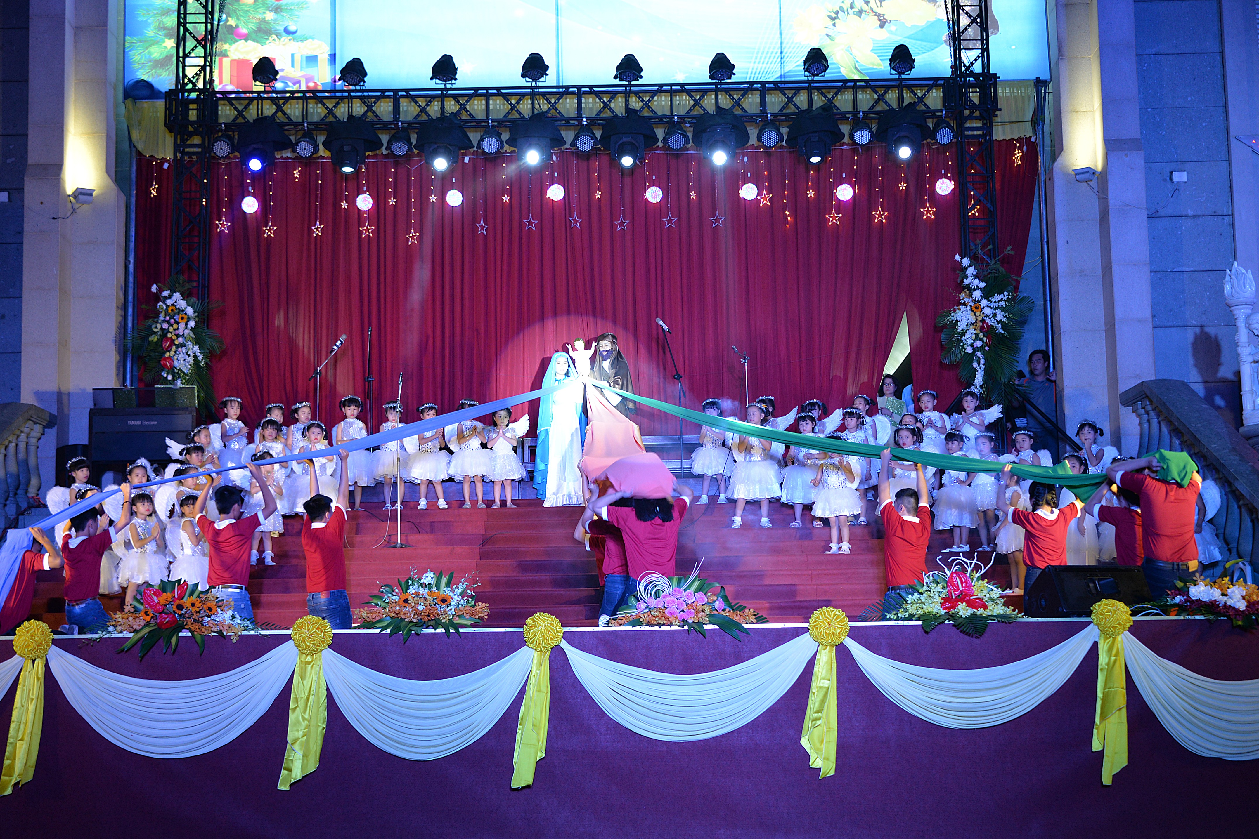 Gx. Chánh Tòa: Diễn nguyện Canh thức và Thánh lễ mừng Chúa Giáng Sinh  2019