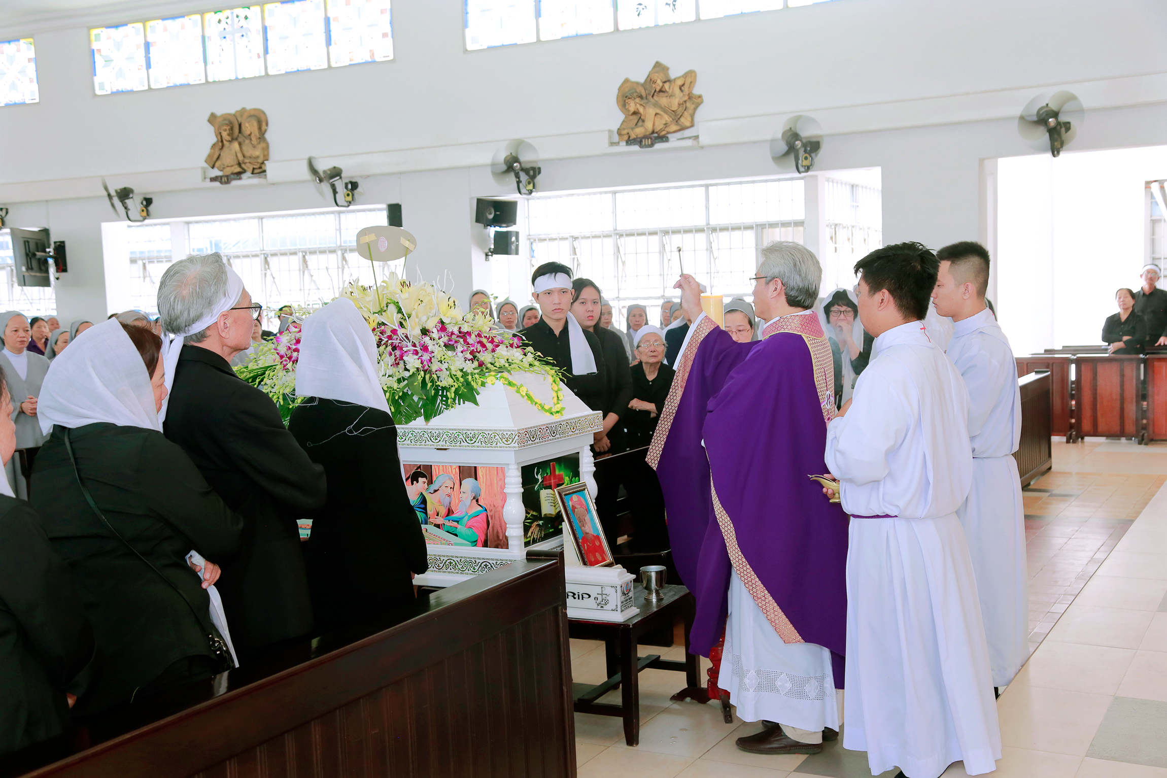 Gx. Hải Xuân: Thánh lễ an táng Ông Cố Antôn Vũ Văn Ban
