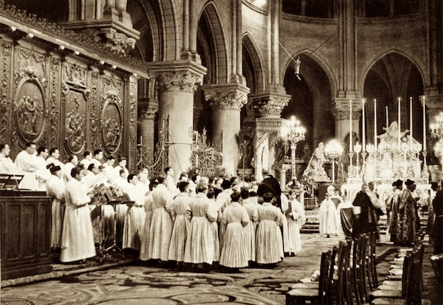 Bạn có biết? Thánh lễ đầu tiên trên truyền hình là Thánh lễ nửa đêm Giáng sinh năm 1948 