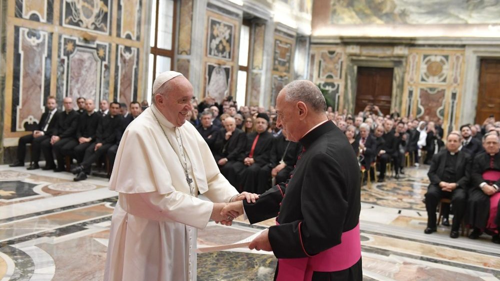 Đức Thánh Cha: Giáo hội luôn chỉ tìm điều tốt cho các gia đình bị đau khổ 