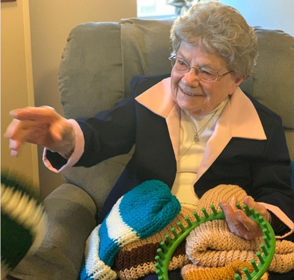 Gặp gỡ vị nữ tu vẫn tiếp tục cống hiến ngay cả khi đã 102 tuổi 