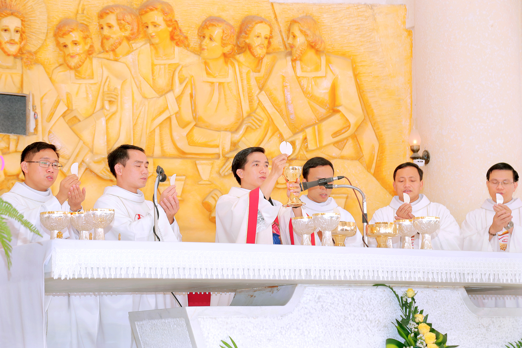 Gx. Hải Lâm: Thánh lễ tạ ơn của Tân Linh mục Giuse Nguyễn Đoàn Duy Ân
