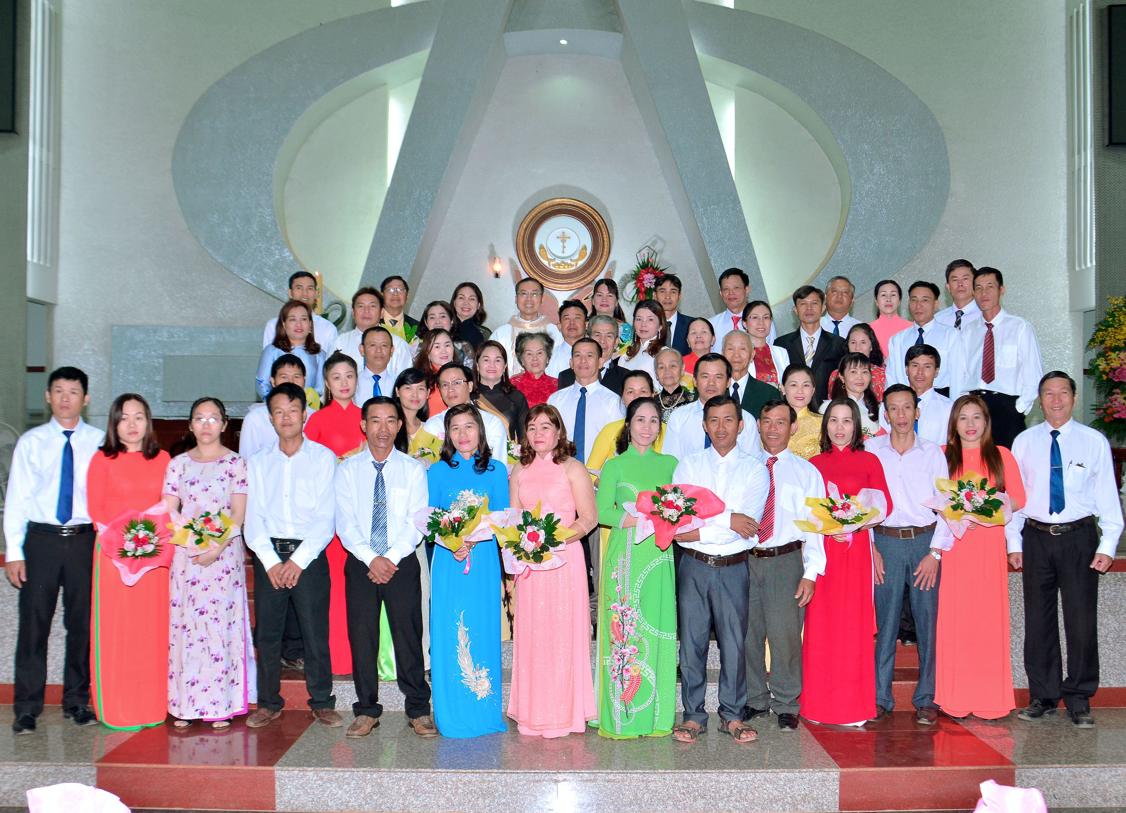 Gx. Vinh Châu: Mừng lễ Thánh Gia Thất 2019