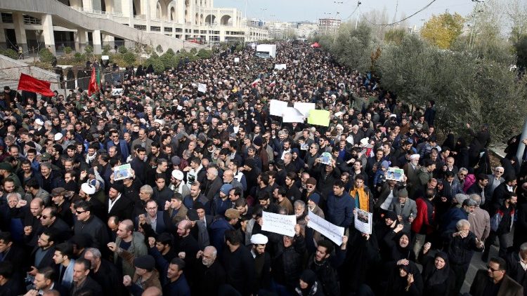 Khủng hoảng Mỹ-Iran: Đức Giáo hoàng đang quan tâm theo dõi tình hình