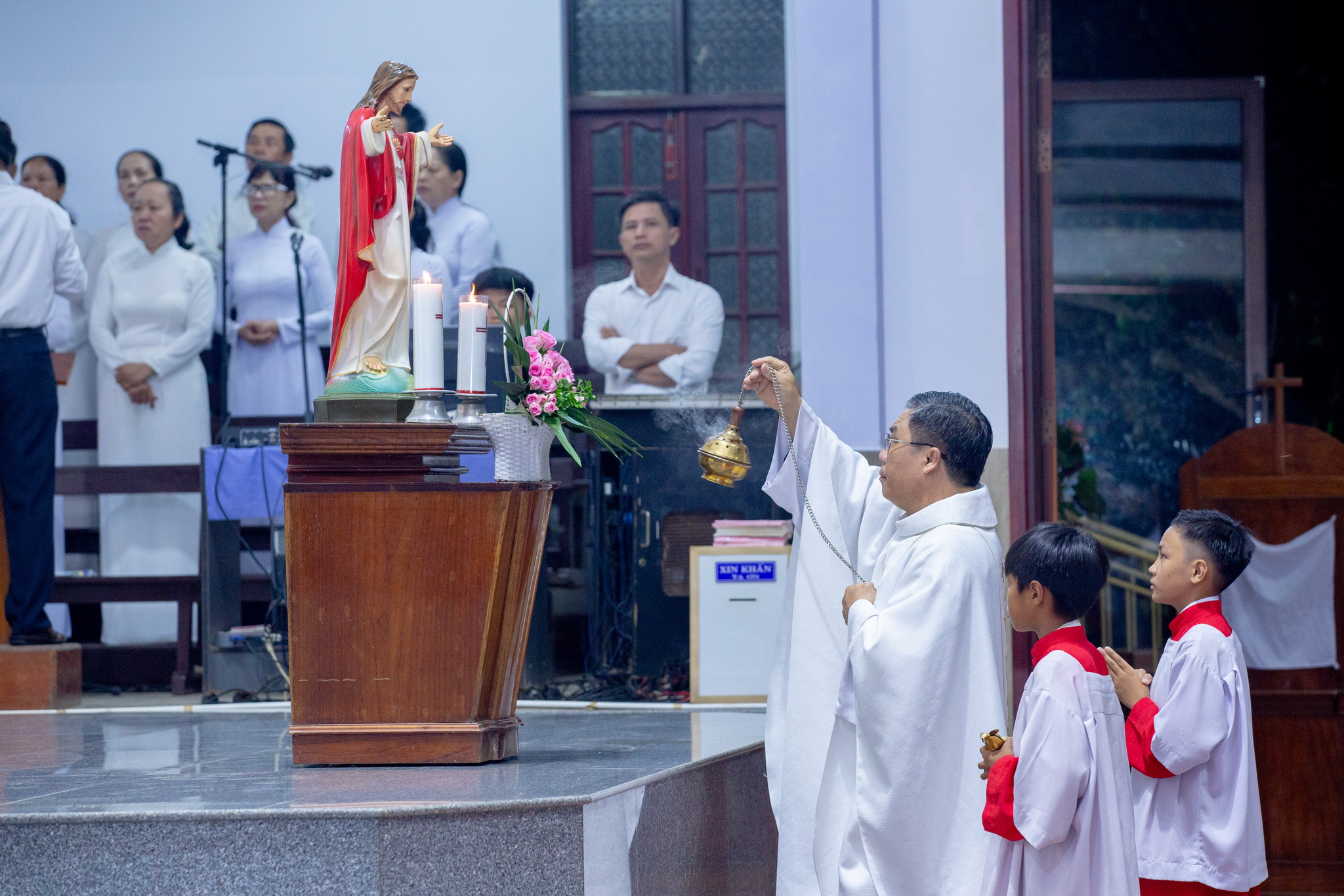 Tin Ảnh: Gx. Hữu Phước: Mừng lễ Thánh Tâm Chúa Giêsu