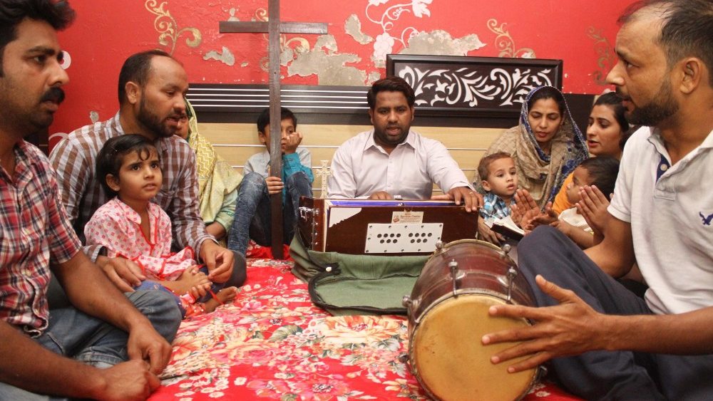 Giáo hội Pakistan lên án bạo lực và phân biêt đối xử chống lại các tôn giáo thiểu số