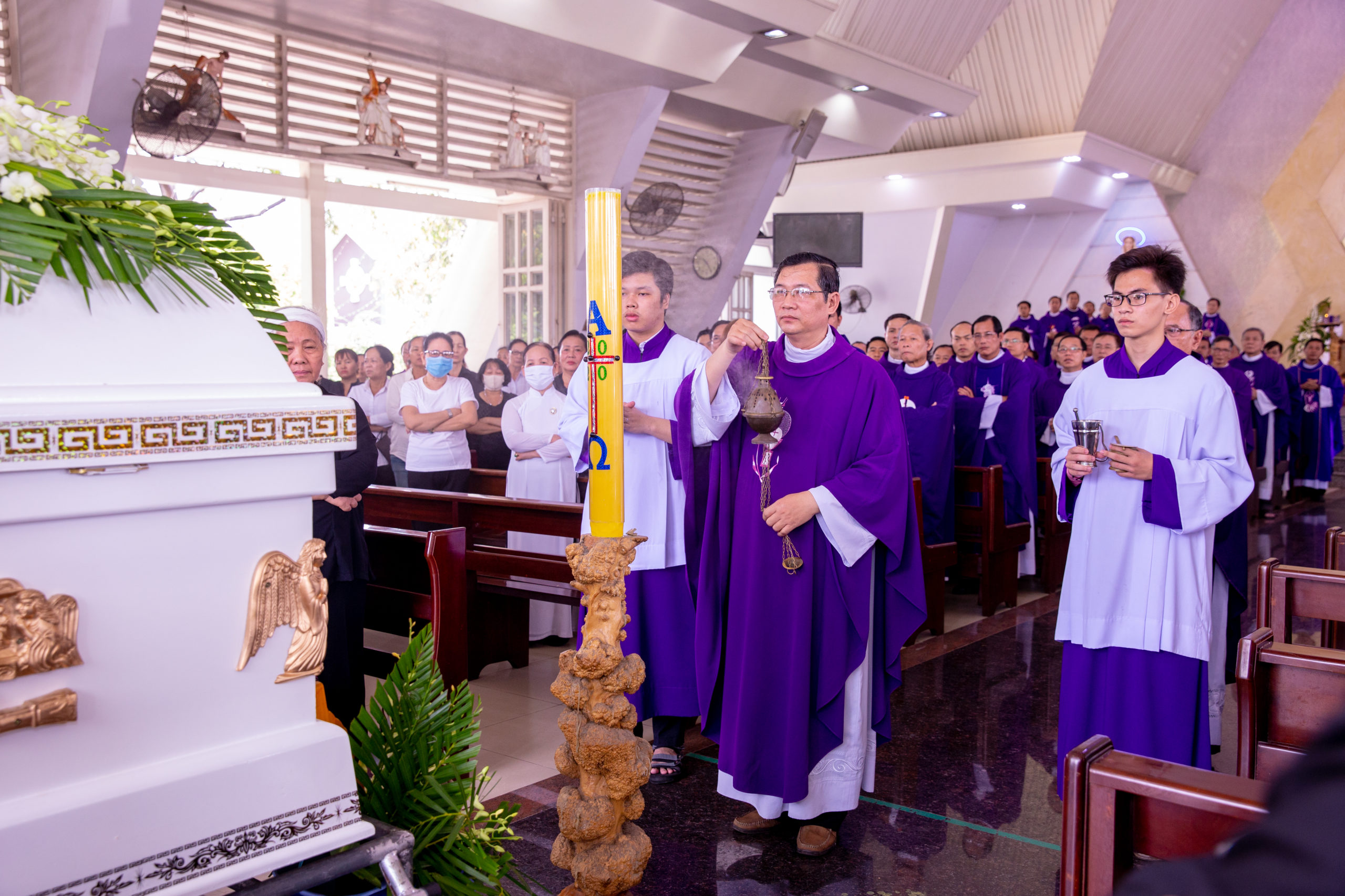 Gx. Hòa Hiệp: Thánh lễ An táng Bà cố Anna Nguyễn Thị Thường