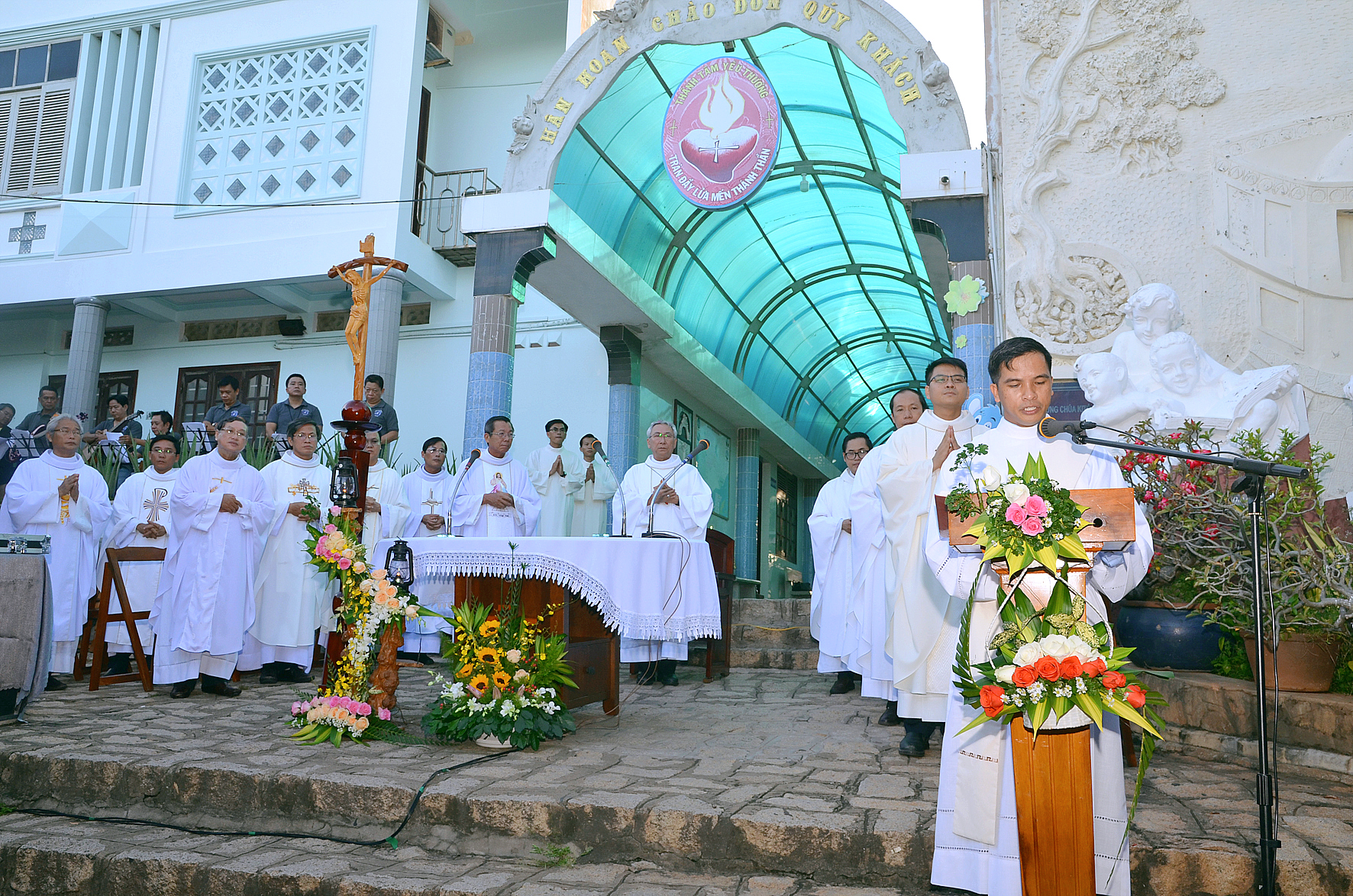 Núi Chúa Tao Phùng: Hành hương ngày Thứ Sáu đầu tháng 09.2020