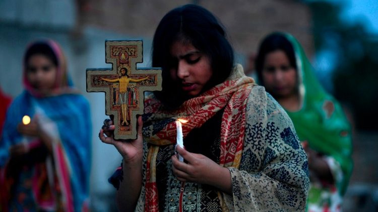 Các vị lãnh đạo các tôn giáo thiểu số kêu gọi chính phủ Pakistan bảo vệ các thiếu nữ Ki-tô giáo