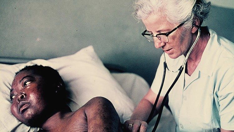 Giáo hội Ba Lan mở án phong chân phước cho “mẹ của bệnh nhân phong cùi”