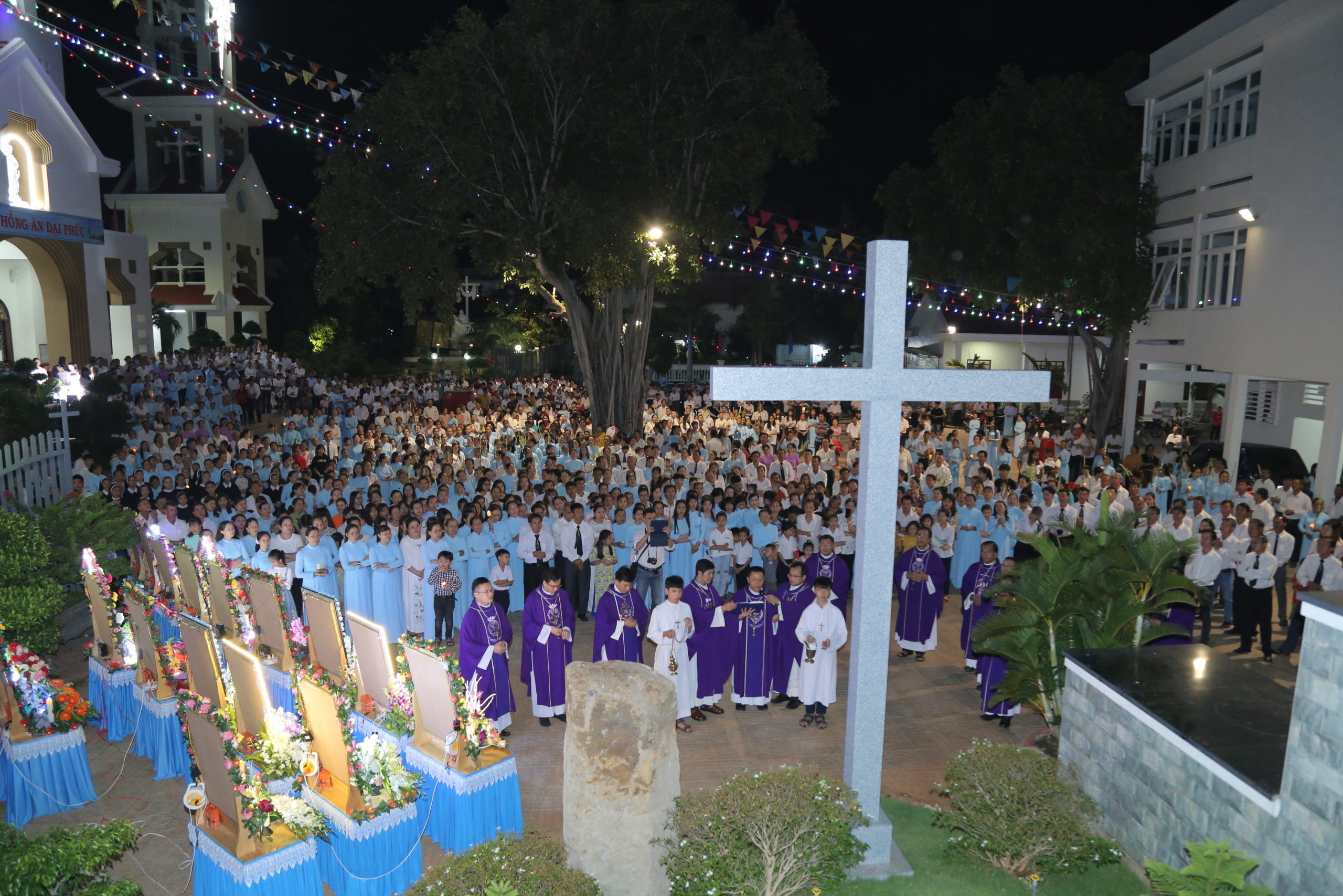 Gx. Tân Phước: Cử hành Tuần Đại Phúc