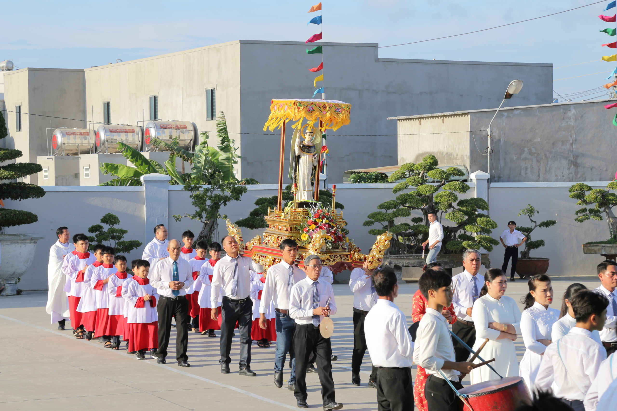 Tin Ảnh: Gx. Phước Bình: Mừng lễ kính Thánh Vinh-sơn Ferriê- Bổn mạng Họ Vinh-sơn