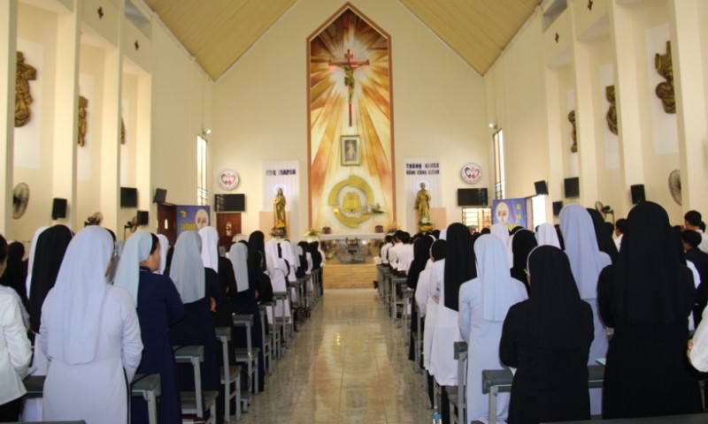 Yếu tố con người trong đời thánh hiến