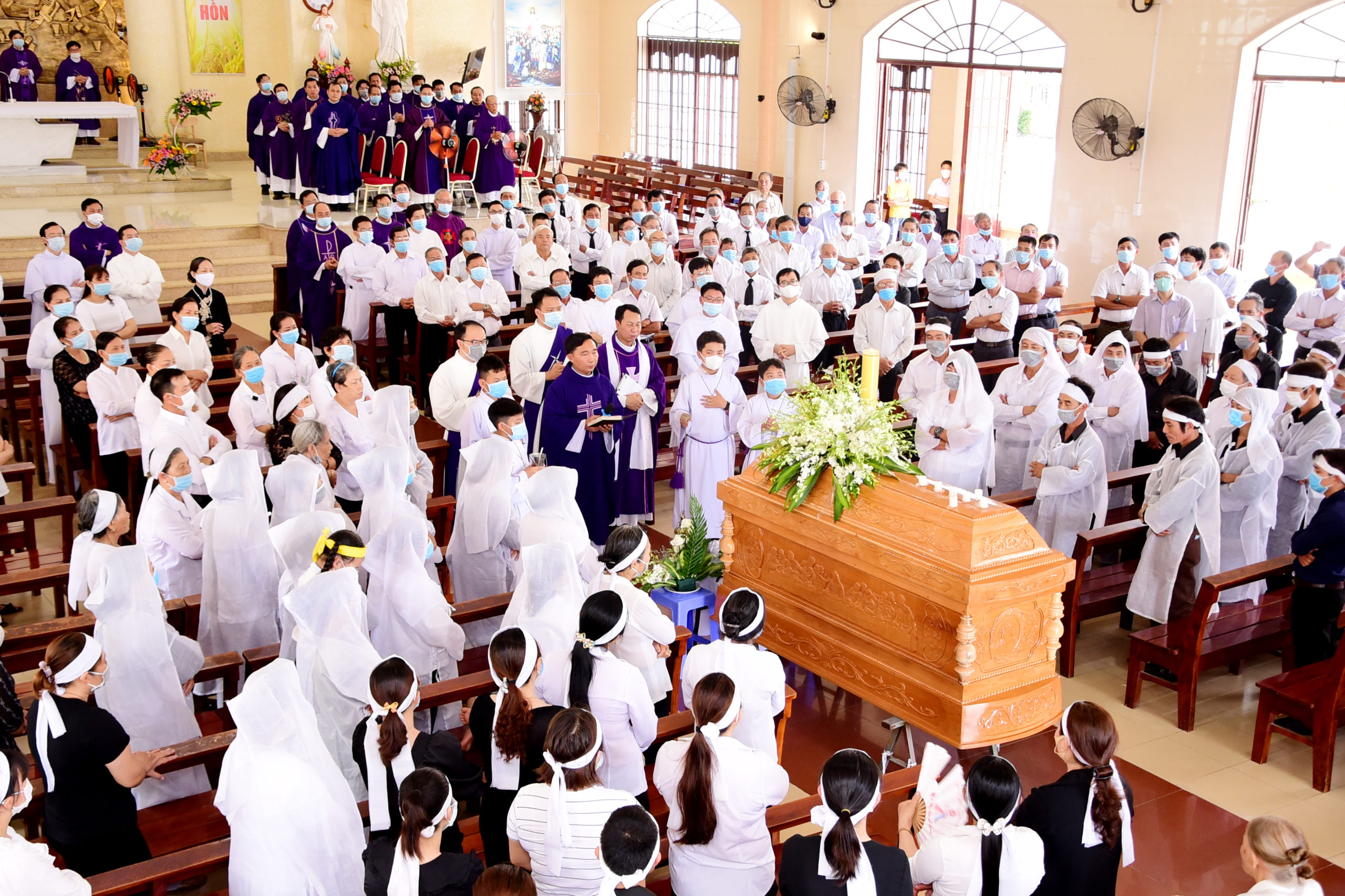Gx. Hải Lâm: Thánh lễ an táng Ông cố Đaminh Vũ Viết Giá