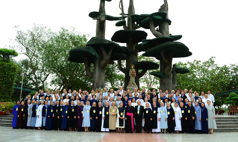 Tu sĩ Việt Nam hôm nay trước các thách đố về ơn gọi và sứ vụ