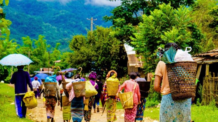 Giáo lý viên John Ngwa Zar Dee, và 50 năm rao giảng Tin Mừng ở biên giới Myanmar