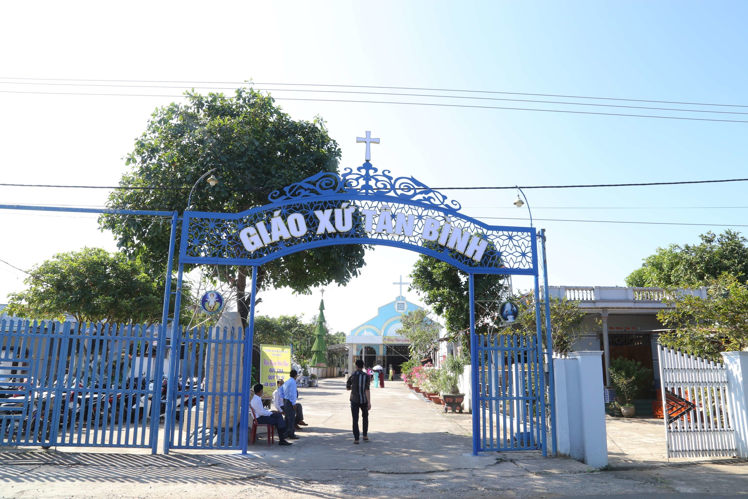 Gx. Tân Bình: Thánh lễ công bố thành lập xứ và nghi thức tuyên thệ ban hành giáo nhiệm kỳ 2021 – 2025