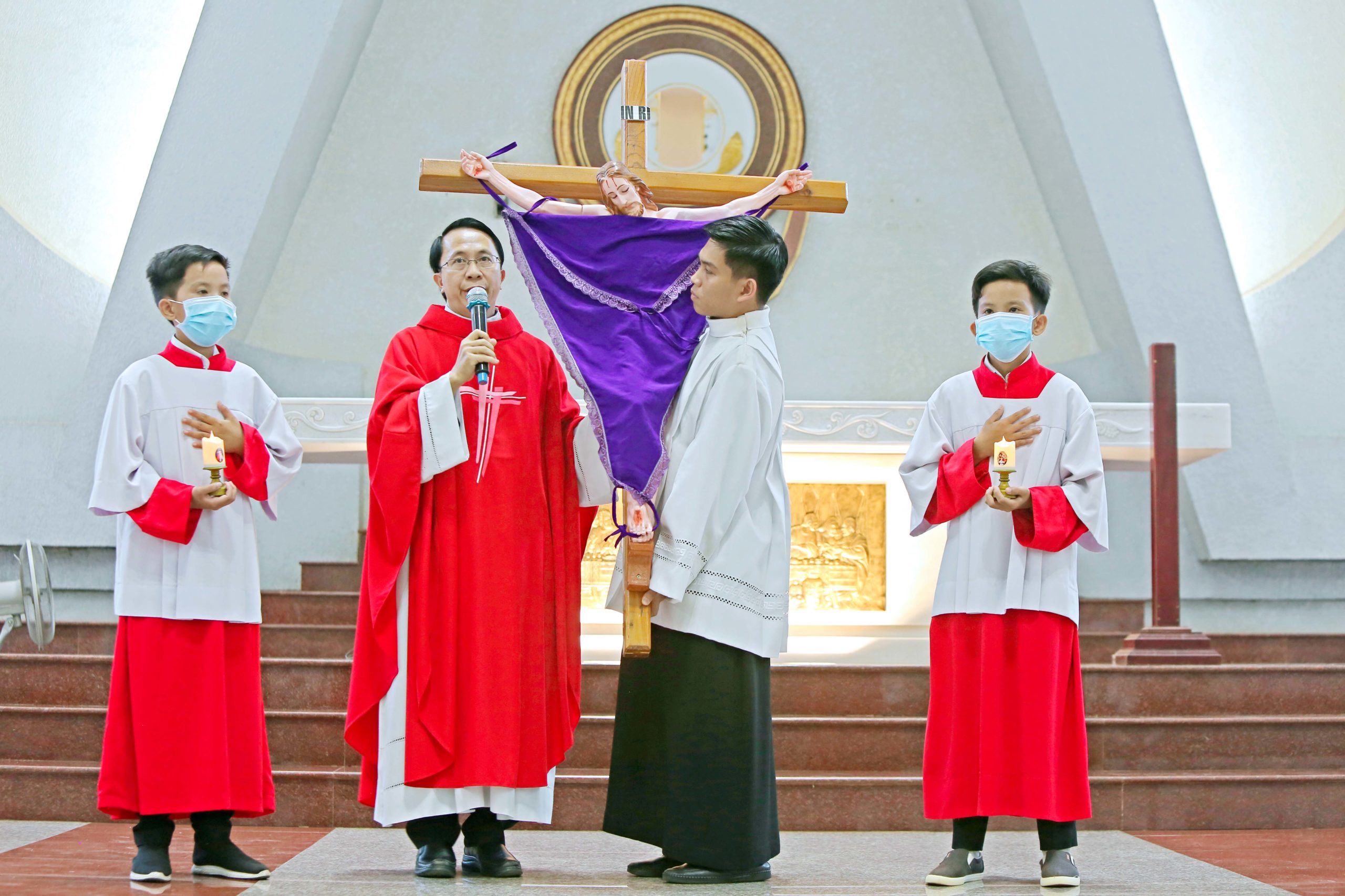 Tin Ảnh: Gx. Vinh Châu: Cử hành Tam Nhật Thánh 2022