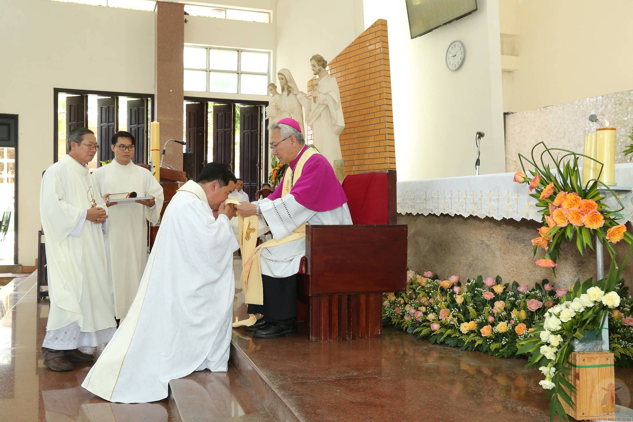 Gx. Sao Mai: Lễ nhận nhiệm sở của Cha Tân Chánh xứ Phêrô Nguyễn Minh Hùng