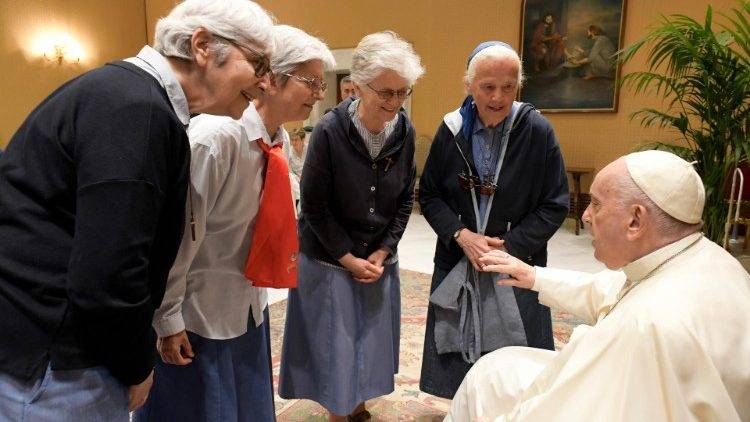 ĐTC Phanxicô: Như Charles de Foucauld, chọn điều thiết yếu và tình yêu đại đồng