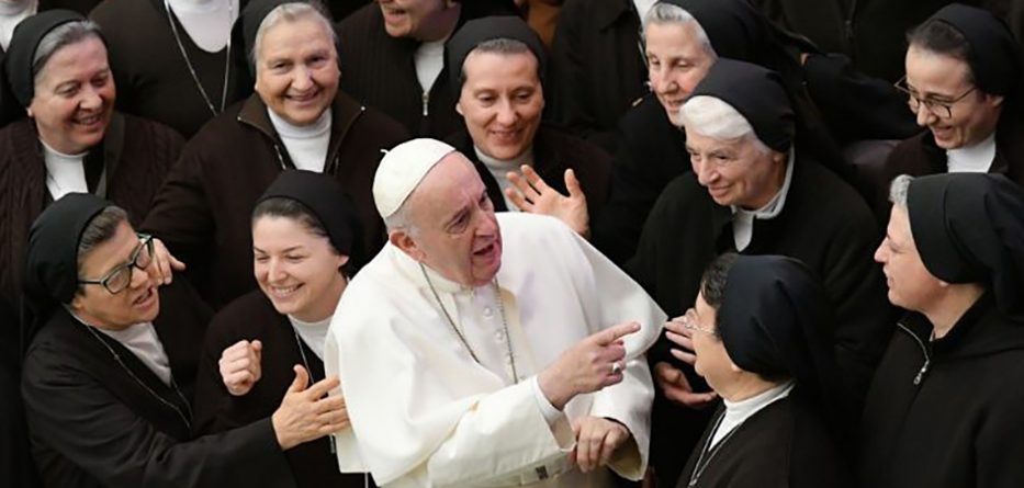 Niềm vui và thách đố – Bức tranh sáng tối của đời sống cộng đoàn