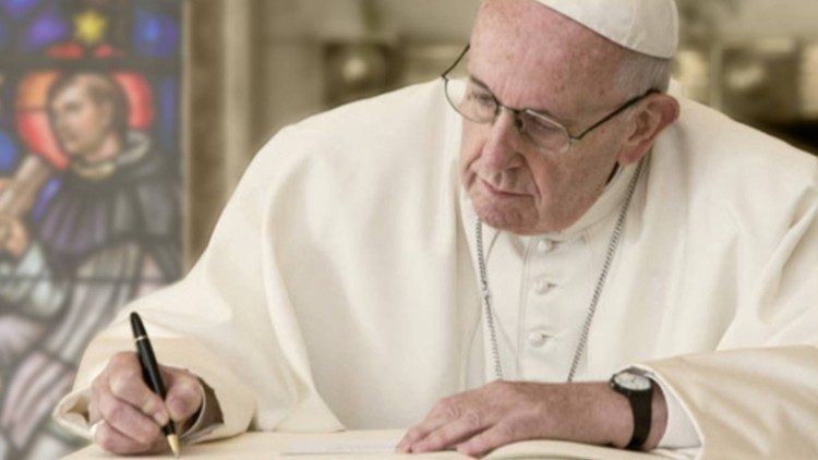 Đức Thánh Cha Phanxicô: “Không là những người lãnh đạo trên máy tính”