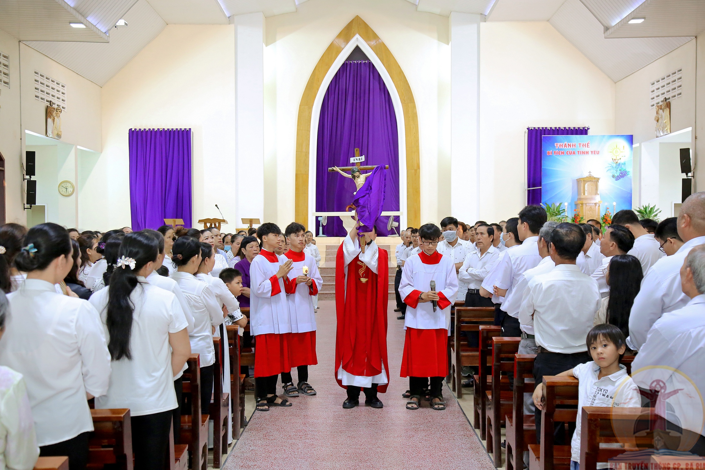 Gx. Phước Bình: Cử hành Tam Nhật Vượt Qua 2023