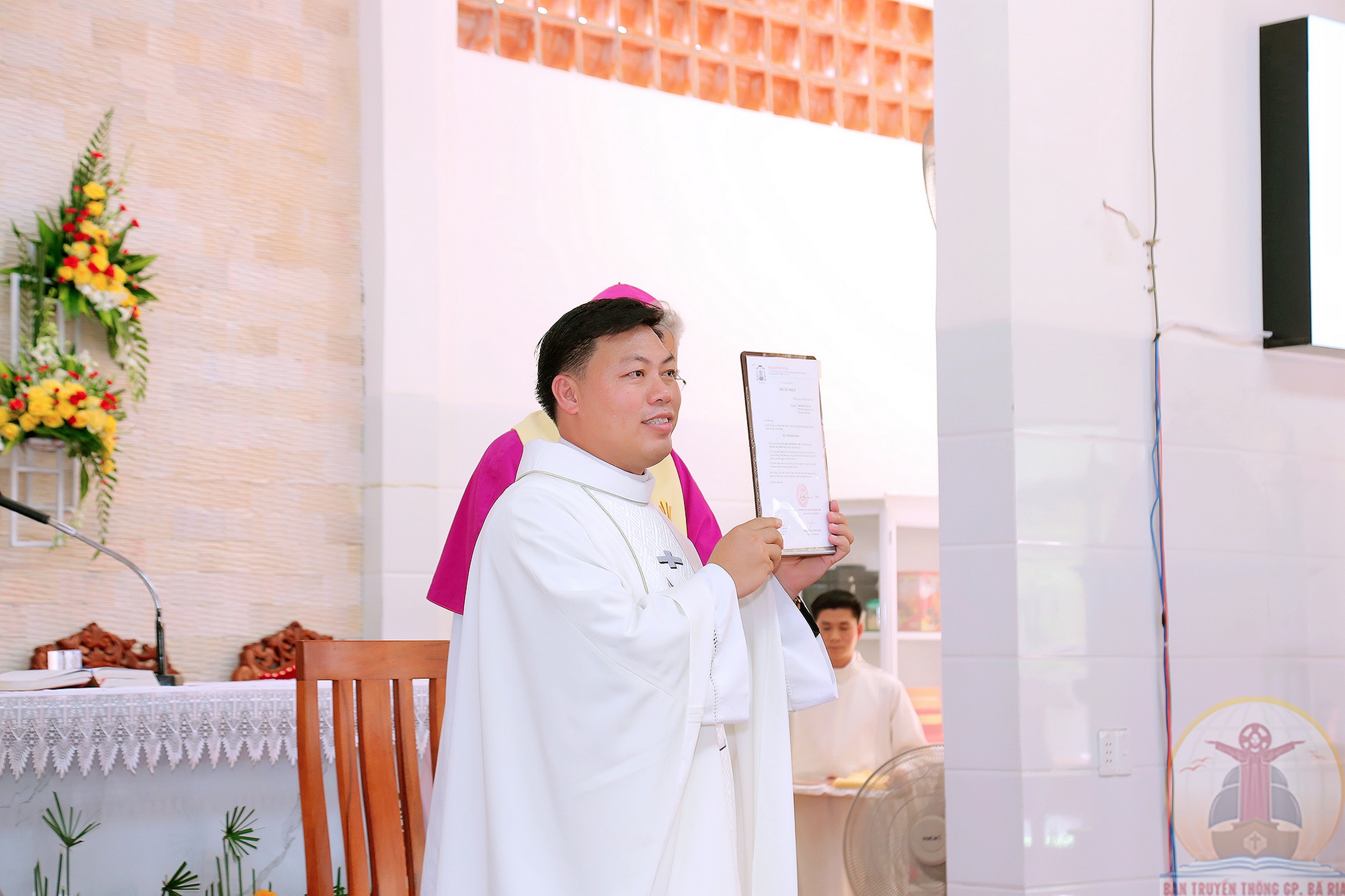 Gx. Long Tân: Chào đón vị chủ chăn mới: Cha Phêrô Võ Tá Văn – Ngày 04.5.2023