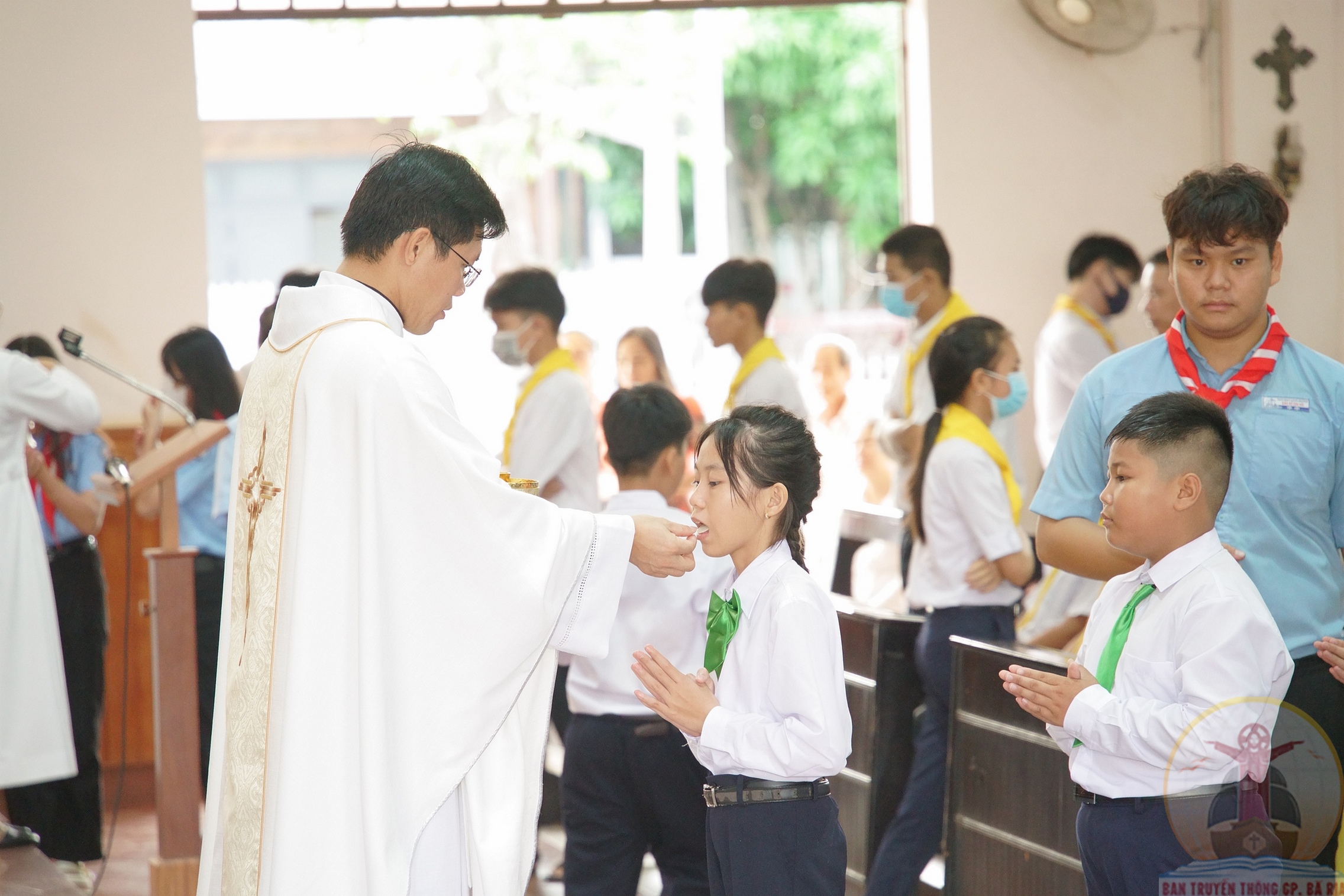 Gx. Chu Hải : Thánh lễ ban Bí tích Thánh Thể lần đầu- Ngày 11.6.2023