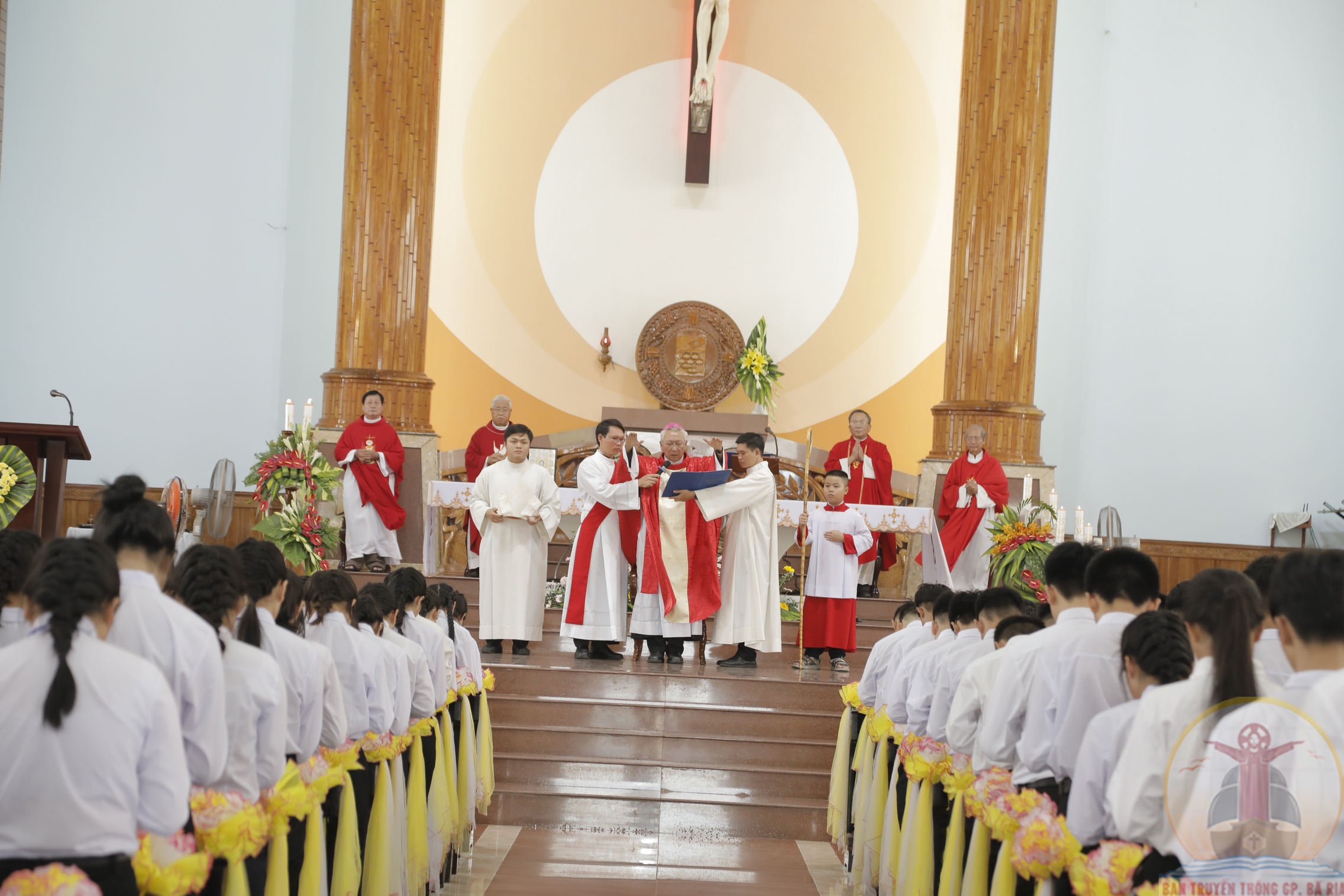 Gx. Chu Hải: Thánh lễ ban Bí Tích Thêm Sức- 17.6.2023