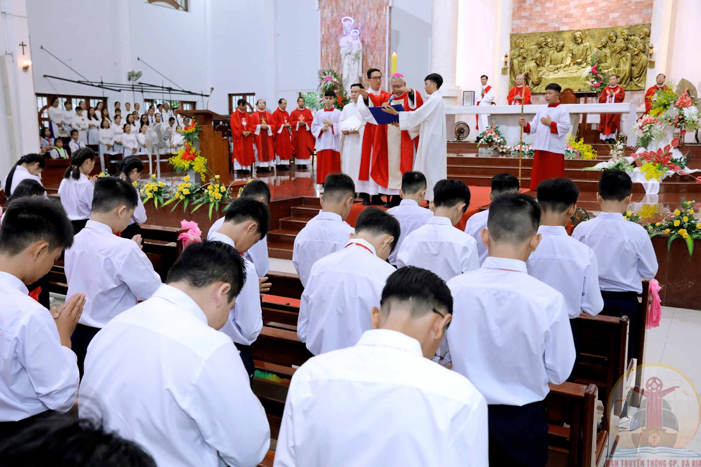 Gx. Long Tâm: Thánh lẽ Ban Bí tích Thêm Sức- 20.7.2023