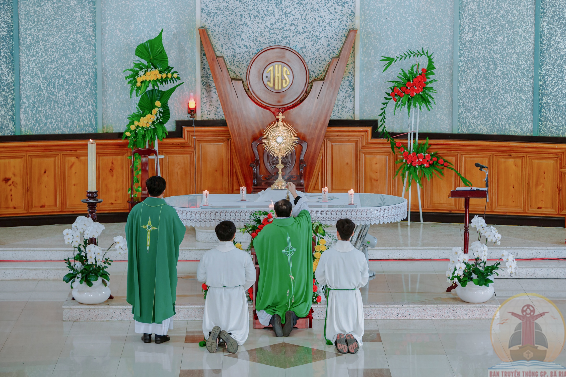 Gx. Phước Tân: Chầu Thánh Thể thay Giáo phận –16.7.2023