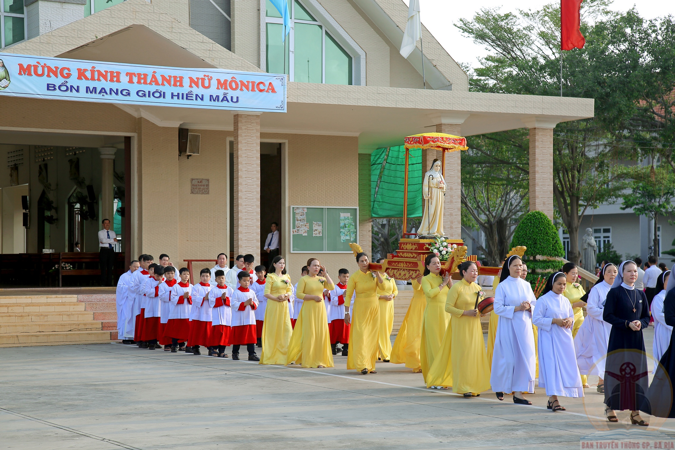 Gx. Phước Bình: Mừng lễ kính Thánh Mônica- Bổn mạng Giới Hiền mẫu