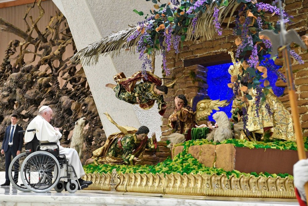 Ánh sáng đã đến giữa chúng ta