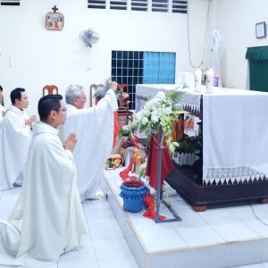 Giáo điểm Phước Hiệp: Đức Cha Emmanuel cử hành Thánh lễ Tiệc Ly- 28.3.2024
