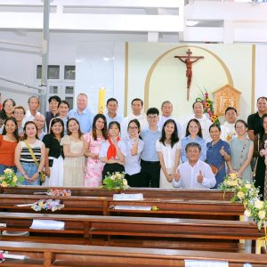 Gx. Tân Châu: Thánh lễ Phục sinh cho cộng đoàn tín hữu nói Tiếng Anh