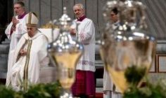 ĐTC Phanxicô chủ sự Thánh lễ Truyền Dầu tại Đền thờ Thánh Phêrô