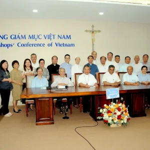 Văn Phòng Đối thoại Đại kết và Liên tôn / HĐGMVN: Buổi họp mặt đầu tiên