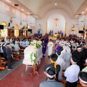 Gx. Văn Côi: Thánh lễ an táng Bà cố Maria Đào Thị Khen - Thân mẫu Cha Giuse Trần Trung Phụng, OFM