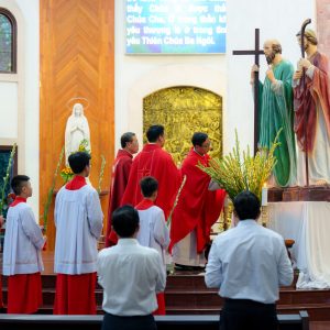Gx. Chánh Tòa: Thánh lễ mừng kính Thánh Philipphê và Thánh Giacôbê tông đồ – Bổn mạng Giáo xứ